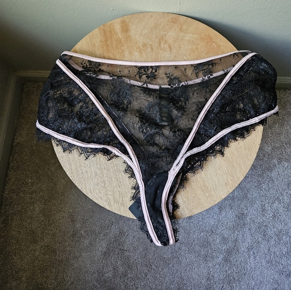 NWT Fredricks of Hollywood Rosalind Satin & Lace Underwire Chemise & Panty - Picture 11 of 14